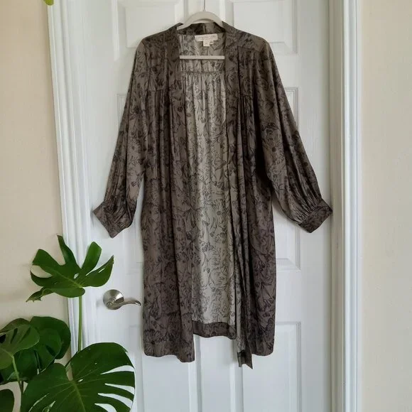 Salwater LUXE Kimono - Picture 3 of 13